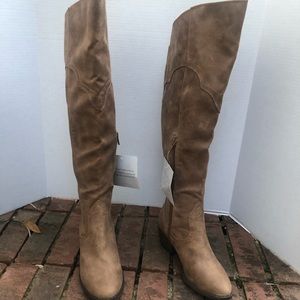 Fergalicious Women's Bata Wide Calf Western Boot